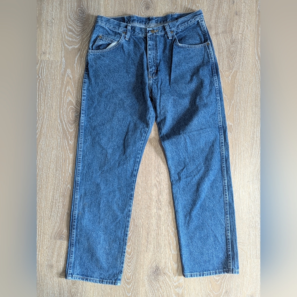 Wrangler‎ Men's 35x30 Regular Fit Straight Leg Blue Denim Jeans